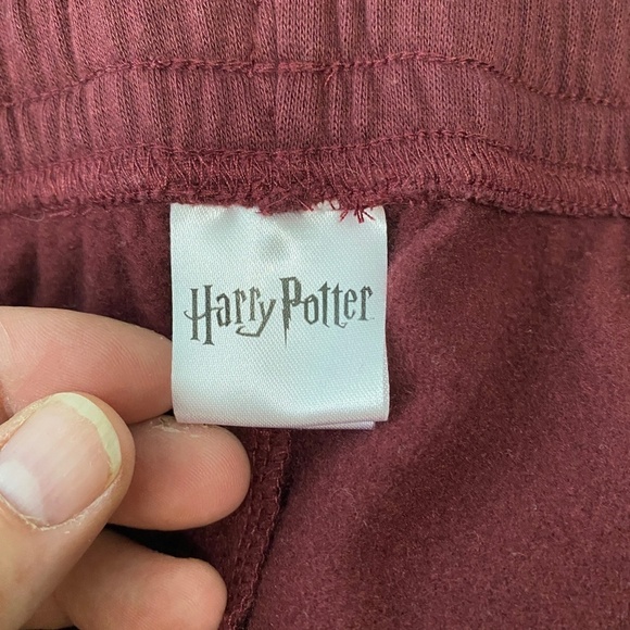 Mad Engine Harry Potter Hogwarts Men's Burgundy/Maroon Jogger Sweatpants Large‎ - Picture 2 of 12